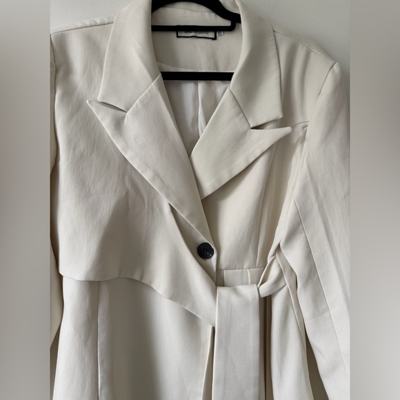 Chic Ivory Belted Blazer Dress Pleated Business Casual Office Professional - Picture 3 of 6